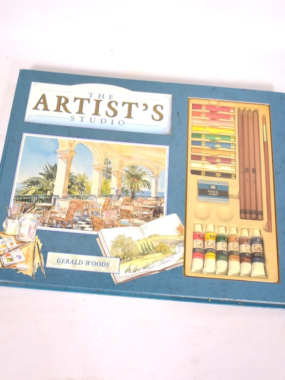 Gerald Woods - The Artist Studio set Art Pint Pencil With Work Book